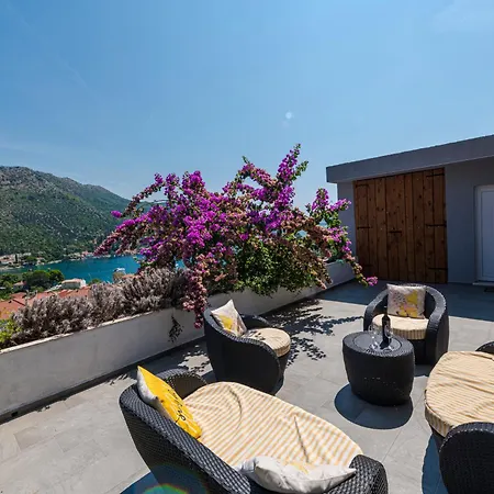 Mardia- Sea View Infinity Pool Built 2023 بيت للعطل زاتون